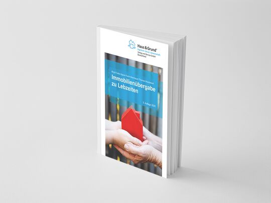 Immobilienübergabe zu Lebzeiten 4. Auflage 2022 von  den Autoren: Obermeyer, Funke, Maulbetsch